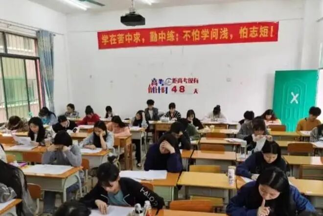 湖南省2023年复读生数量（全国2023年高考复读生或将突破200万）