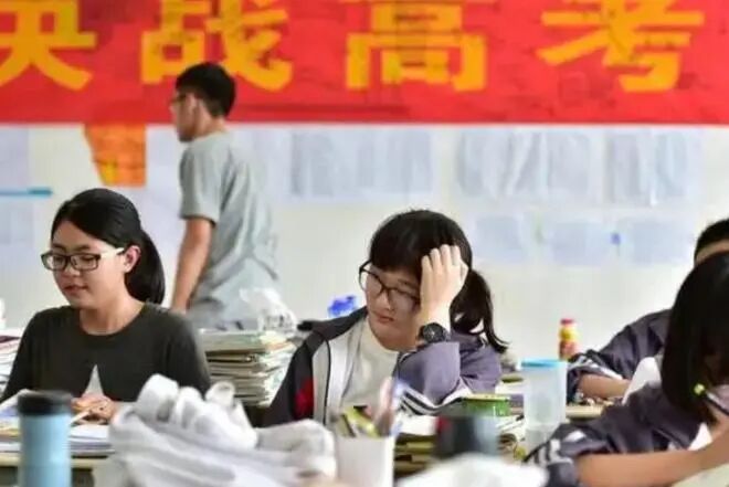 湖南省2023年复读生数量（全国2023年高考复读生或将突破200万）