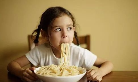 更年期是“养生黄金期”，牢记3不急、睡前3不做，疾病远离你！