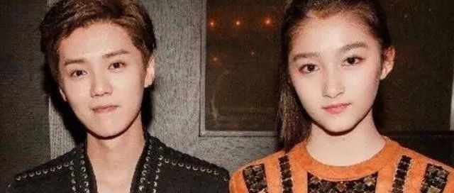 关晓彤不愧是“京圈格格”！23岁戴鸽子蛋钻戒，口红套将近8千