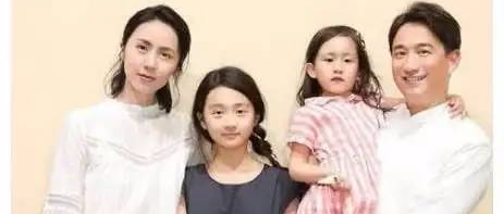 黄磊后悔三胎生儿子，丢了北影的工作，还被罚上百万