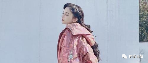 古力娜扎真好看！外穿“打底裤”搭羽绒服，这才是真正的腿精