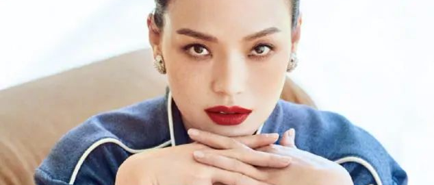 舒淇拍杂志时过敏，意外拍出了“雀斑妆”的效果，不愧是高级脸