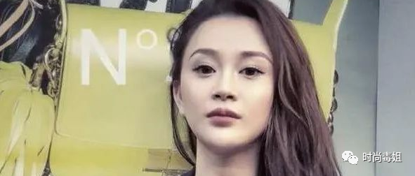 吴秀波绯闻女主，穿蕾丝秀“X型”，难怪能迷大叔7年！