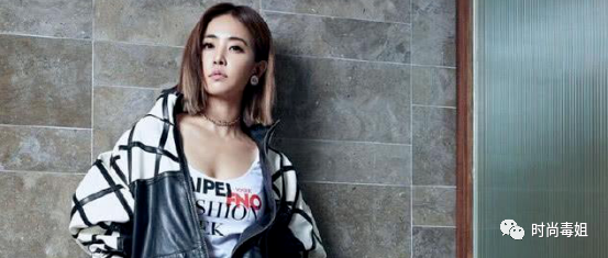 蔡依林又穿“乞丐裤”，这次的款式直接烂到无法缝，真是亮眼十足