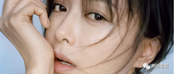 “富察皇后”秦岚教你穿出时尚范，真不愧是人美衣品好的主，大赞