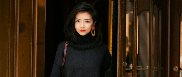 秋冬，微胖女生怎么穿更显瘦？教你3个“办法”，上身保暖又时髦