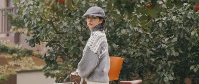 短靴已过时了，今年的“鞋王”是它，新潮显腿细，三木都爱不释手