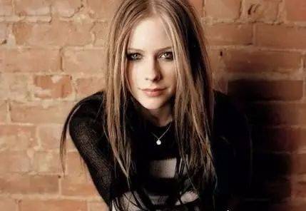 英文歌曲:AvrilLavigne—Whenyou'regone