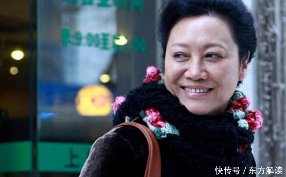 车晓和62岁王丽云,母女俩离婚后相依为命,爸爸是赫赫有名的他