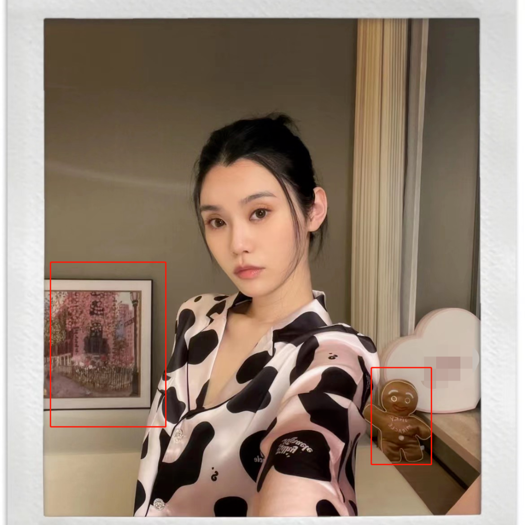 33岁奚梦瑶豪宅内晒睡衣照，锁骨性感迷人，身上一套睡衣近万元