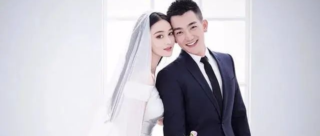 嫁给军人翻身的张馨予，网友纷纷感慨，嫁对了。还是当军嫂比较好