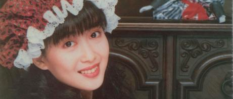 玉女明星中绯闻最少的她，年过40却和老公开撕，一生不愿再嫁