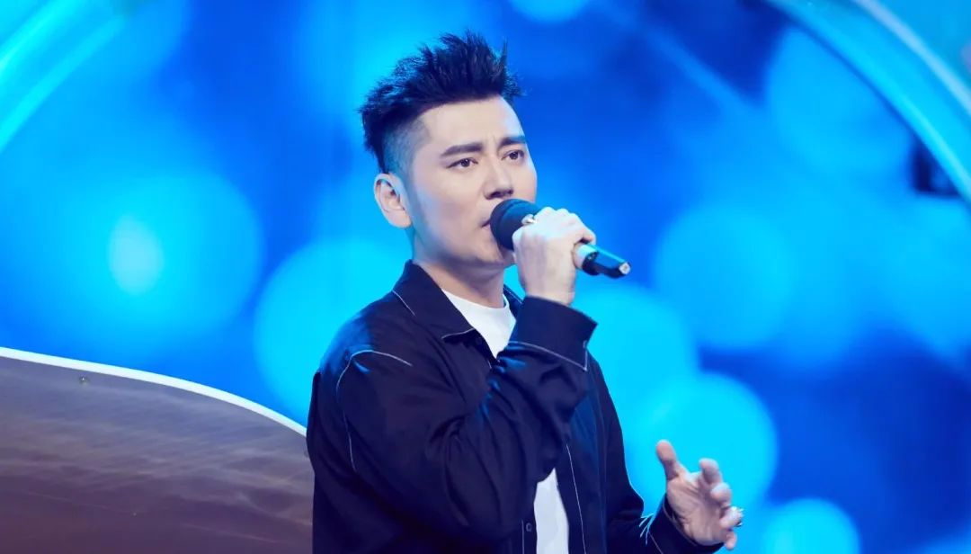 主持人钱枫被爆性侵，聊天记录全曝光，或成下个“吴亦凡”？