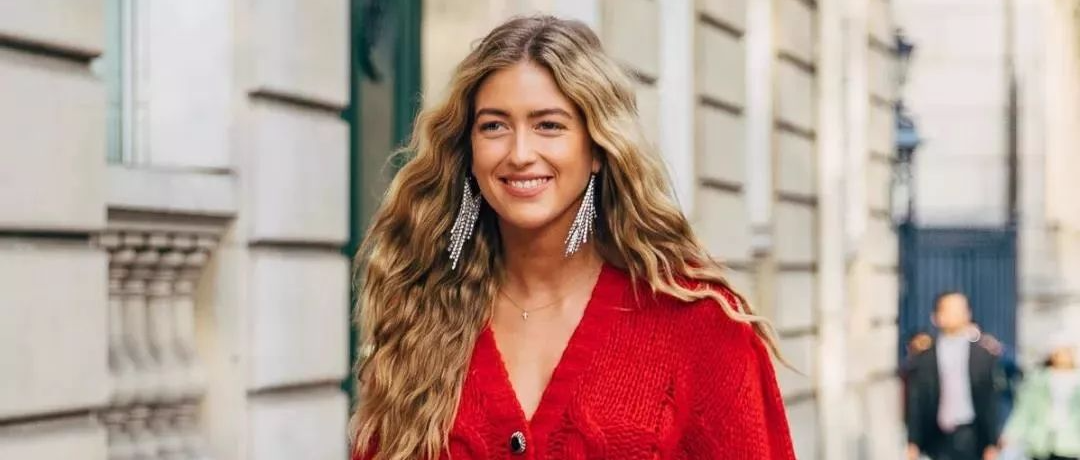 红色容易穿的俗气？学会这几种“转运”红色穿搭，时尚感爆棚还巨显白！