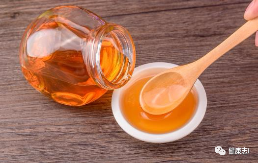 经常便秘的人，若常喝自制“清肠水”，5天后，或许助你排便通畅