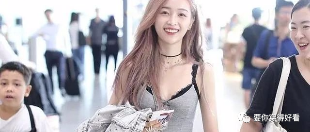 吴宣仪继“内衣外穿”后，又挑战“内衣裙”，是要走性感路线了？