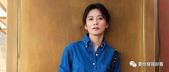 “惊鸿仙子”不过换个男生发型，同框袁泉，暴露48岁最真实样子