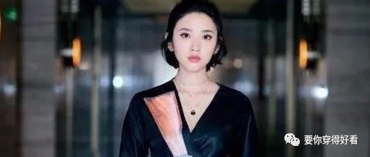 唐艺昕真敢穿，一袭开叉长裙超美腻！网友：张若昀有福了