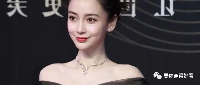 baby的透光纱裙太杀人了，除了她，娱乐圈其他女明星都不穿