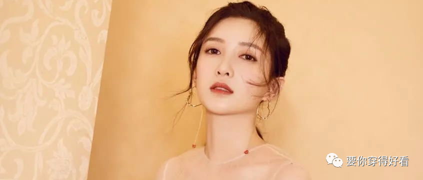 江疏影红毯造型仙气十足，谁能看出她已经33岁了！