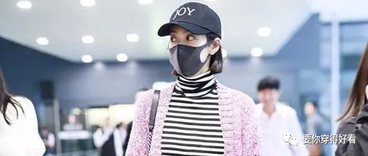 女生怎么少得了一件开衫？宋茜穿上超有气场，宋祖儿穿上怎么样？