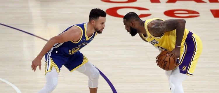 詹姆斯和库里谁单独带队的能力强，是灭霸詹还是库日天