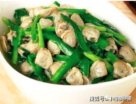 专家建议：韭菜和它一起炒，肝干净了，腰不酸，血管软化，肾越来越强壮