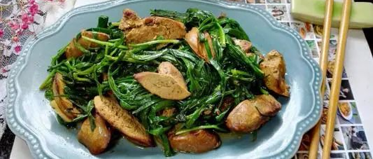 明目是猪肝的2倍，枸杞的6倍，隔三差五吃，眼睛明亮视力好！