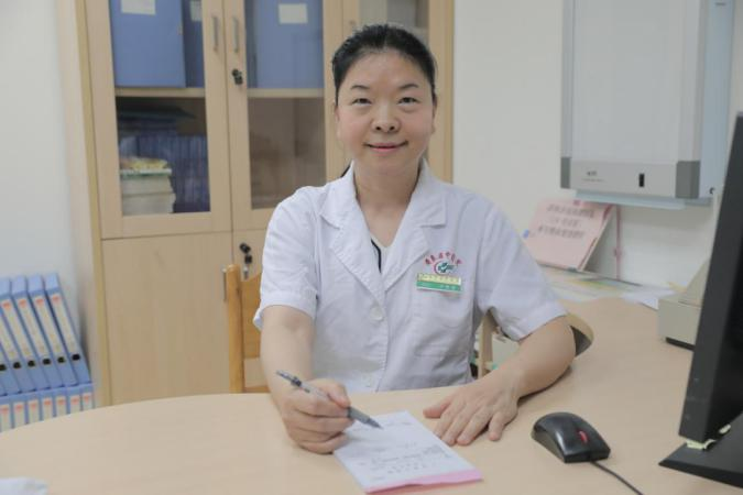 银屑病面面观 | 反复手指或足趾、关节肿痛,原来竟是银屑病的“孪生兄弟”——银屑病关节炎