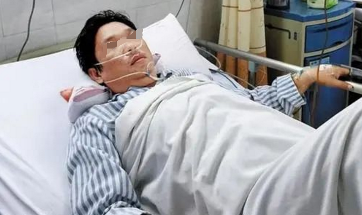 二十七岁男子腹痛，竟得了肠癌？医生说全怪这个饮食习惯