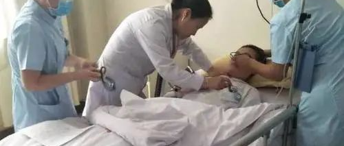 21岁女孩，查出肠癌，5种导致肠道癌的食物，千万要少吃！