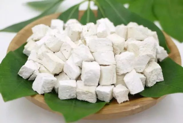 甲胎蛋白过高，常见2植物，泡水喝1周，速降甲胎蛋白、抵挡肝癌