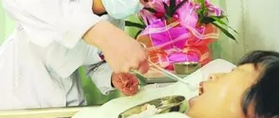 32岁女士查出食道癌离世， 医生：可能与这种“食物”脱不了干系