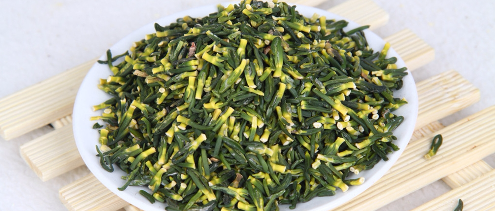 有口臭很尴尬？4种天然“口臭药”，每天泡水喝，降胃火、去口臭