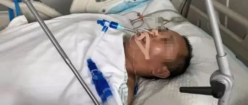 55岁男子紧急入院，取出痛风石重约400g，只因为做了这4件事