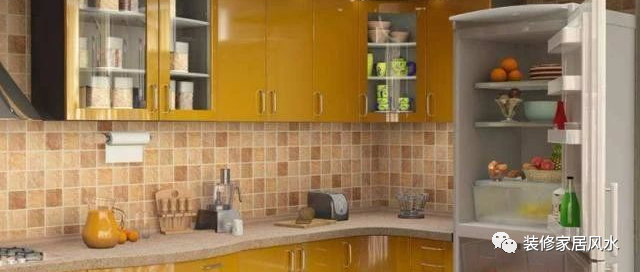 冰箱记得别这样摆放，老师傅看了直摇头，你家穷是有原因的