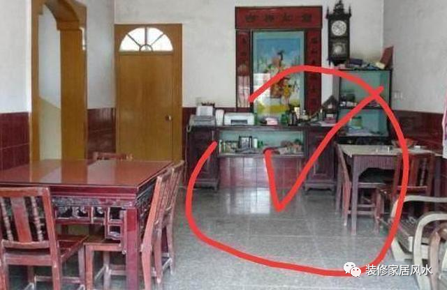 客厅有这几种风水会得罪财神，倒霉一辈子！风水师看到掉头就走！