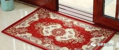 有钱人把门垫放这个位置，聪明人一眼就看懂了，难怪老师傅都夸好