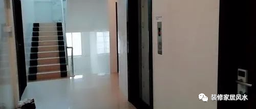 这4种家居风水最破财赶紧避开 入户门与楼梯或者电梯正对