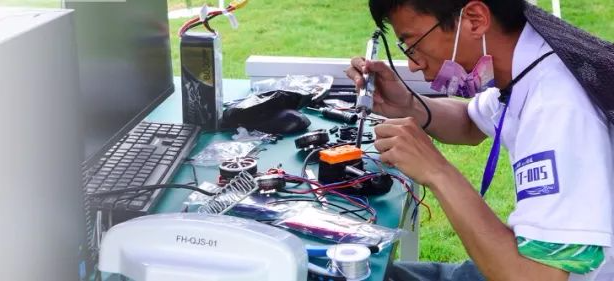 服务涵盖昆明无人机培训、昆明保安服务、昆明物业服务、昆明宠物医疗美容、昆明职业技能培训服务、昆明广告策划、昆明安防监控。