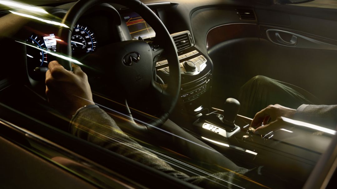 英菲尼迪Q70L新兵驾到，但我依然不看好它……