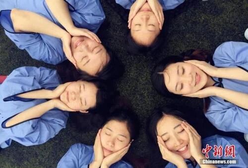 爱情观测试“日”加一笔是什么字测你近期桃花运旺不旺