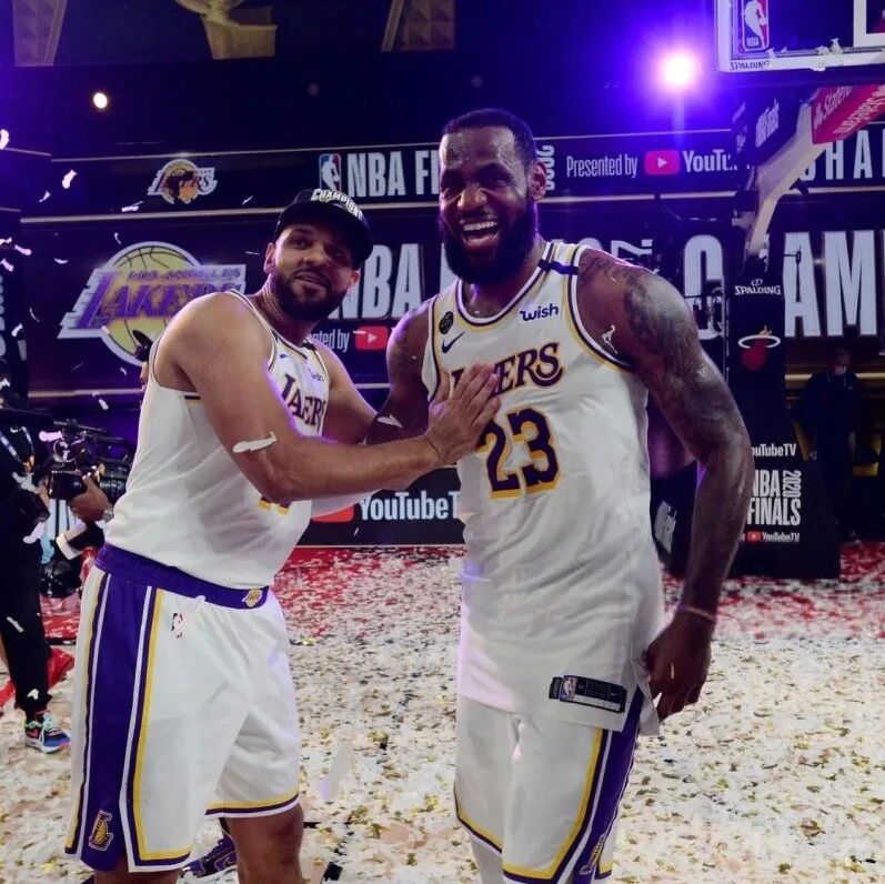 湖人更衣室老大官宣退役！