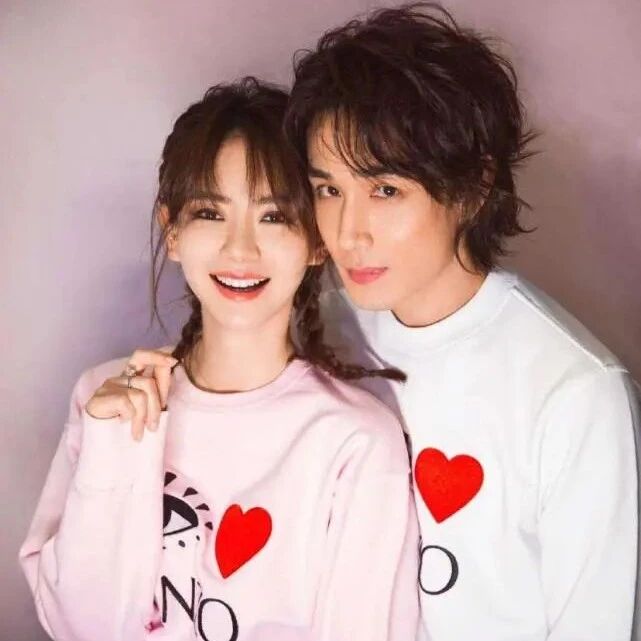 王思聪第一次见戚薇，就惊为天人！戚薇反问：我离婚，你会娶我么