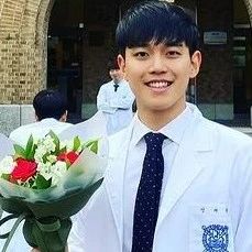 24岁“韩国江直树”被6所顶尖大学录取，一天背300张PPT，网友笑了：超级学霸，就这？