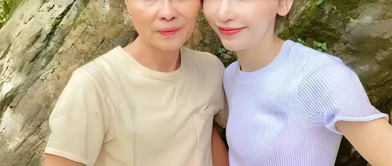 王心凌母女同框上热搜!网友神总结:各美各的,谁也没抢谁的风头