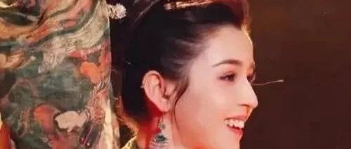 黄晓明被曝出轨哈妮克孜，还牵扯陈赫夫妇？
