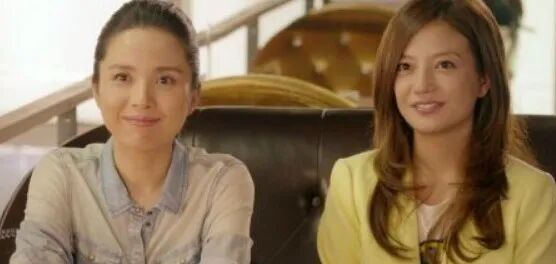 她因拍吻戏被富豪前夫抛弃，二婚嫁靳东被宠成公主，儿子帅出天际