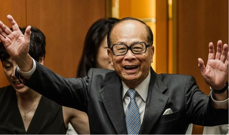 泰国首富携2000亿入中国籍，曾变卖产业投资内地，如今成平安大股东